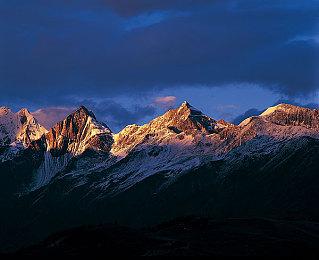 《荒野大镖客2》玩家发现配音废案 小失误花絮集锦